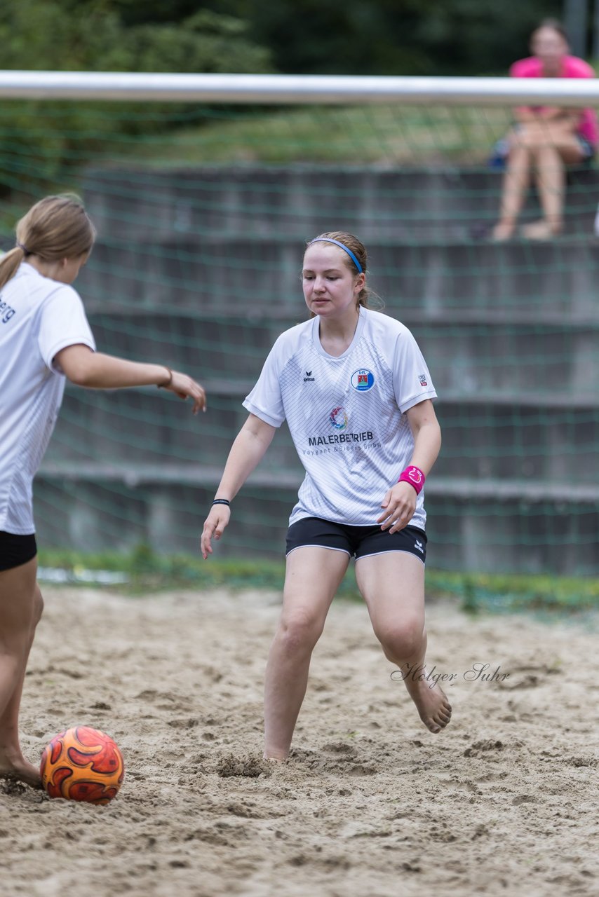 Bild 64 - wBJ/wCJ Beachsoccer Cup